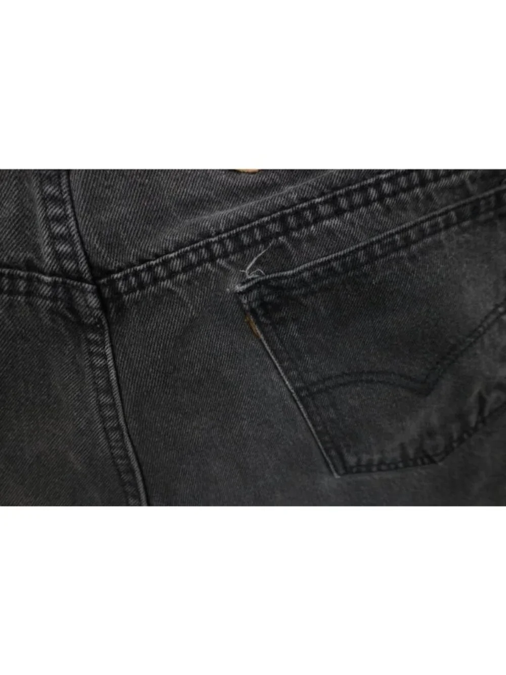 Vtg 90s Levis 550 Orange Tab Mens 40 Distressed Relaxed Denim Jean Shorts Black